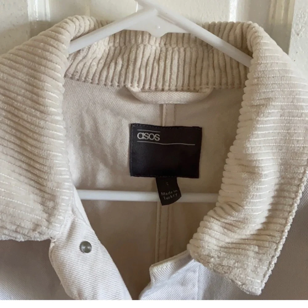 ASOS cream barn jacket - Picture 2 of 2